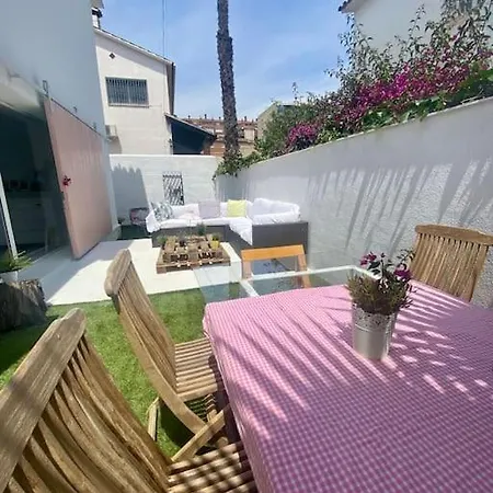 La Casa Mediterranea De Sonia Premia De Mar Exterior photo